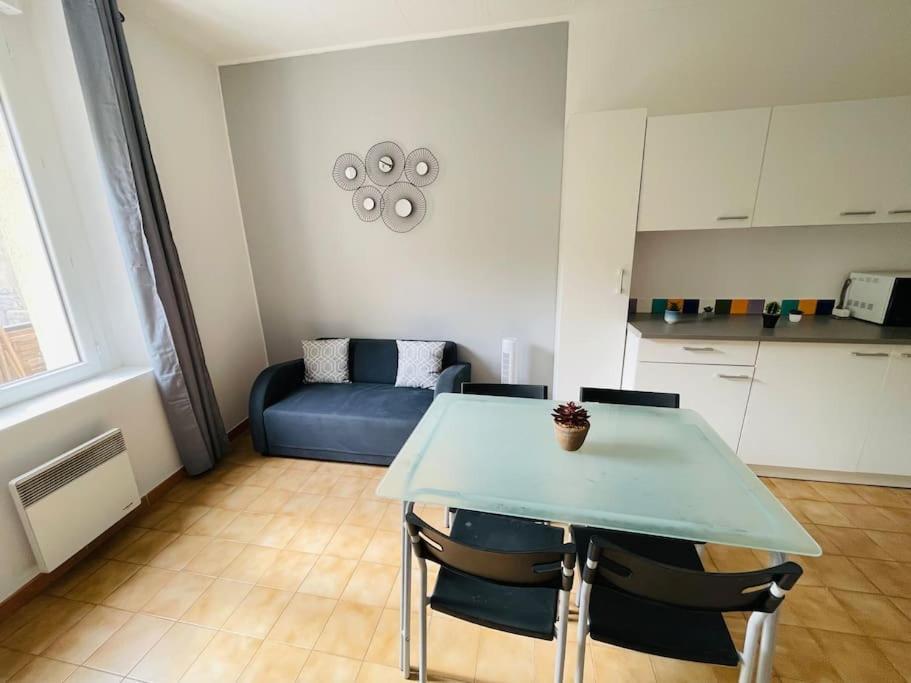 Chez Leo I - Appartement T2 Proche Tricastin Bollène Exterior foto
